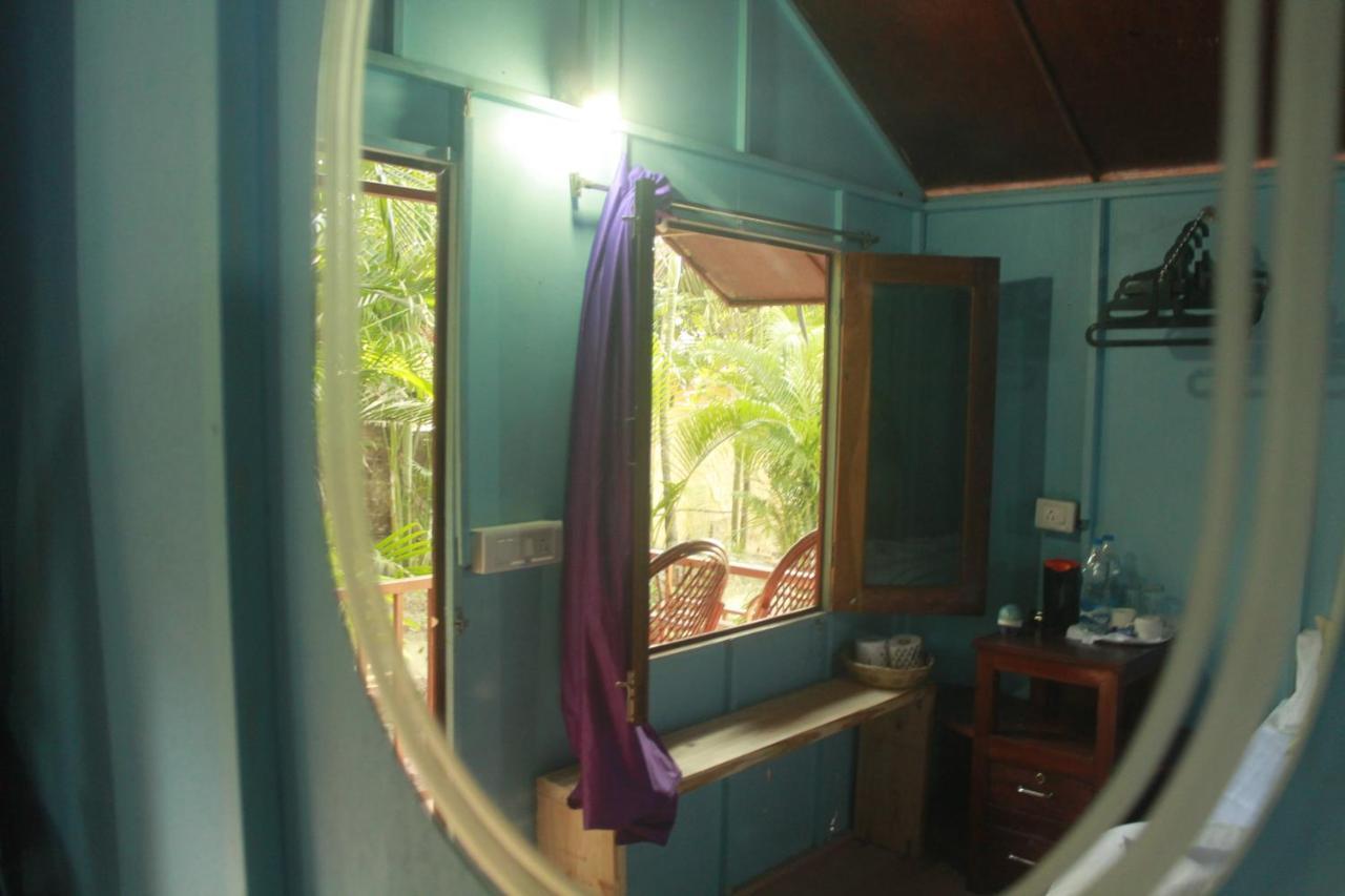 Sea Bird Beach Cafe & Cottages Morjim Luaran gambar