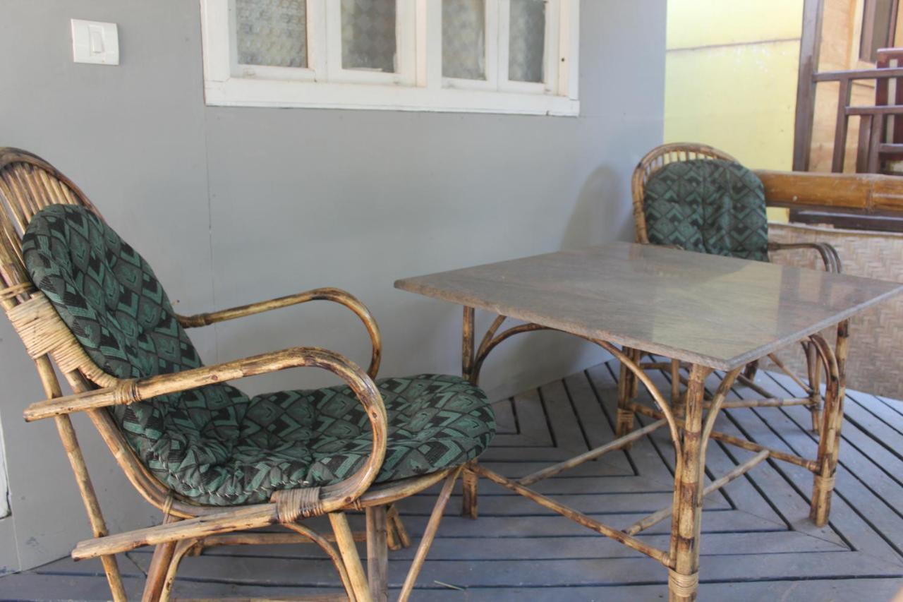 Sea Bird Beach Cafe & Cottages Morjim Luaran gambar